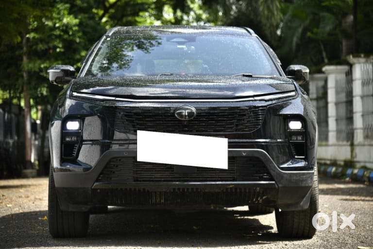 Tata Safari Adventure Plus Dark Edition AT, 2024, Diesel