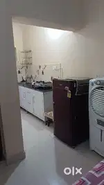 Single room for working girl only
