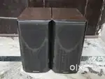 Onkyo 2 bookshelf speaker 6 ohms 70 watts used any AV receiver avr