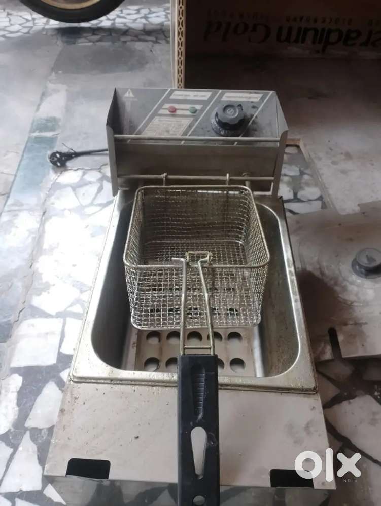 Commercial deep fryer