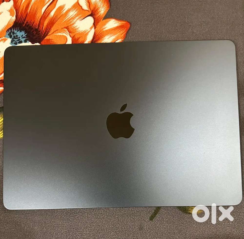 Apple MacBook Air M3 2024