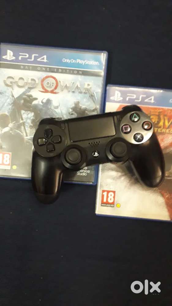 SONY PS4 - 500GB  Original Jet black console