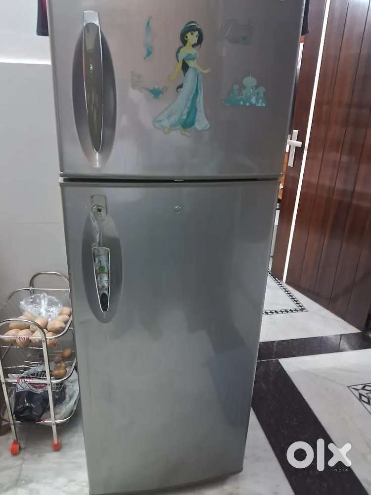 LG 325 Lt Fridge)Gas Chula(Prestige)with 4 burnr Symphony Cooler and