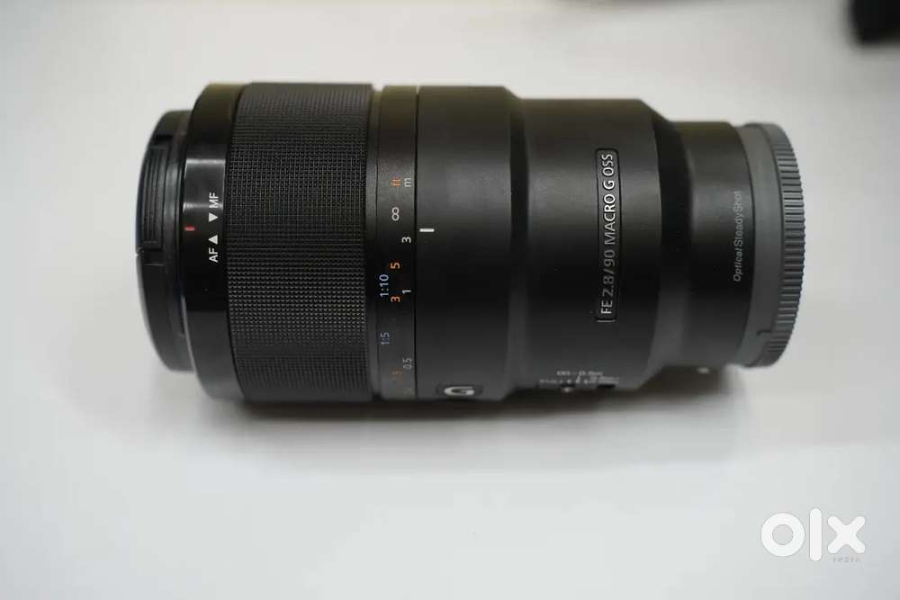 Sony FE 2.8/90 MACRO G OSS lens