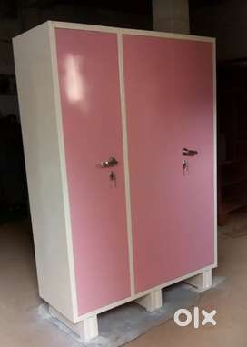 “Almirah Repair & Painting | Home Service in Patna”