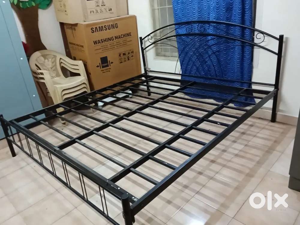 King size double bed