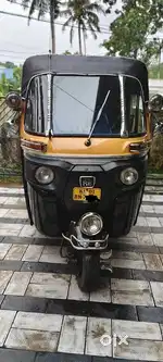 Bajaj compact diesel Good condition new tyers new oil new paint