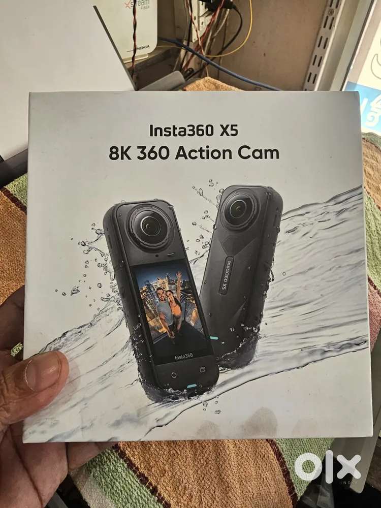 Insta360 x5
