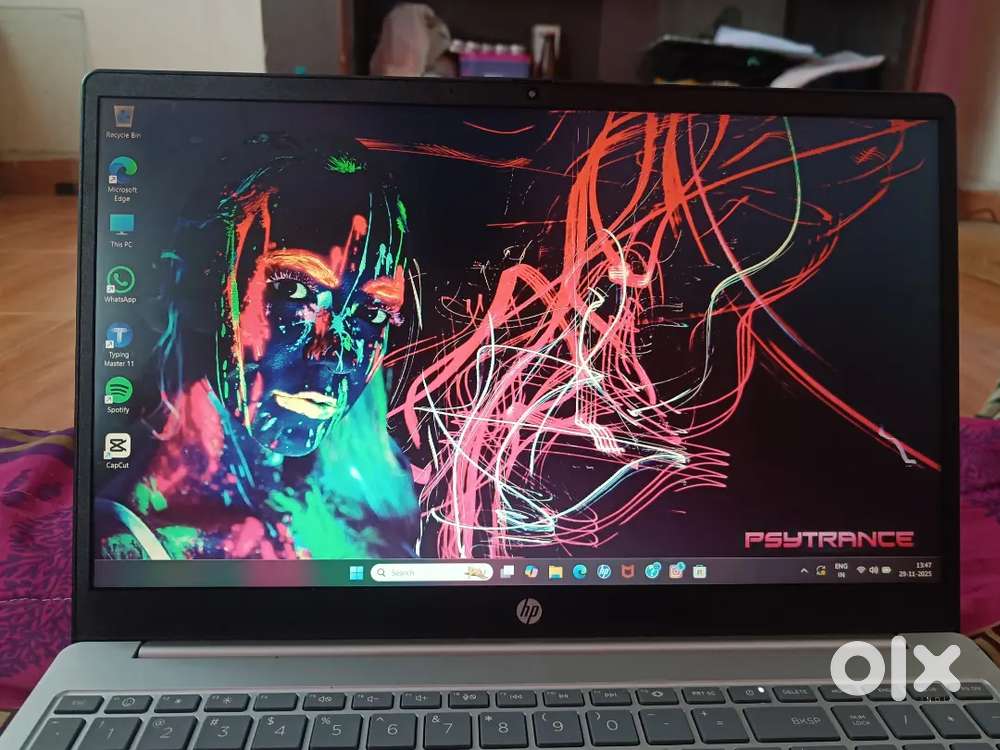 Laptop (HP) ,HP Lptop
15-fc0154AU