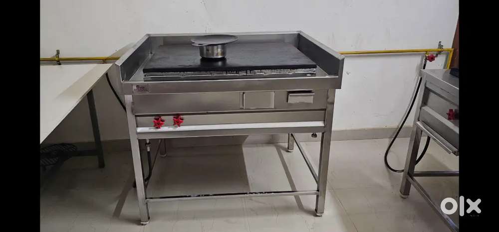 Kitchen items for restaurant or cloud kitchen