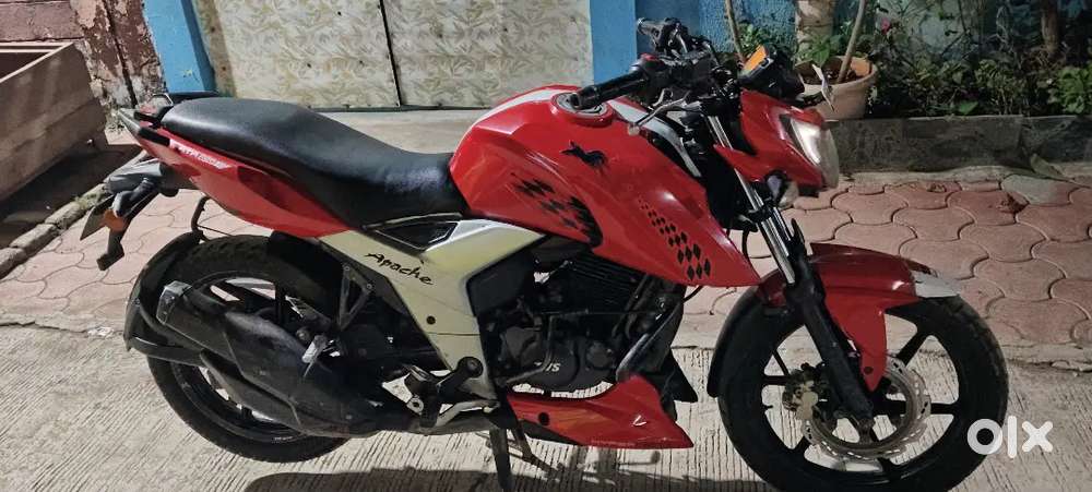 TVS Apache RTR 160 4V top condition self start gadi ke all paper