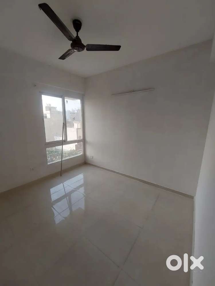 2bhk unfurnished flat sector 37D