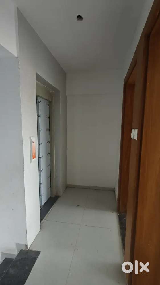 Flat for rent — only for family.