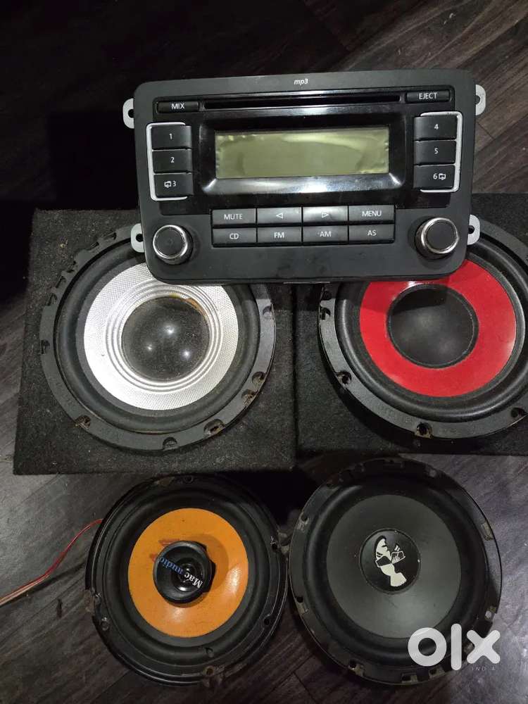 Pioneer music system with speakers remote