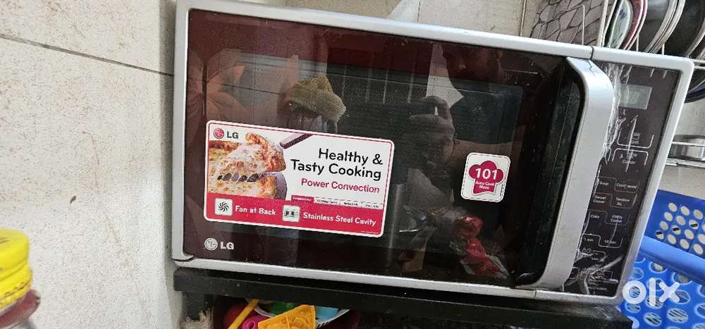 LG microwave oven with Convection, Glen 3 stove burner & Glen Chimney