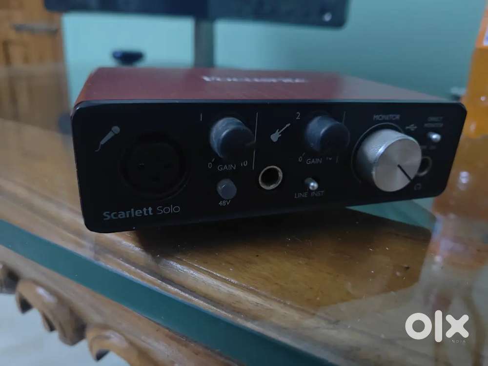 Soundcard interface scarlett solo not even used much excellent