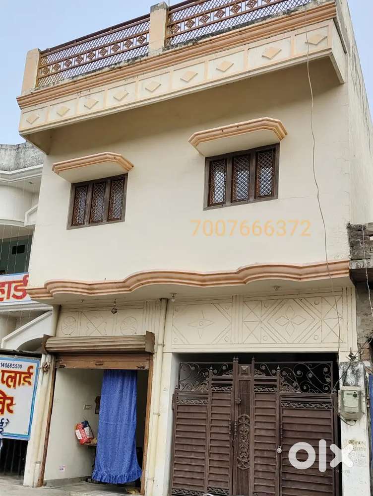 Commercial house and shop for sale