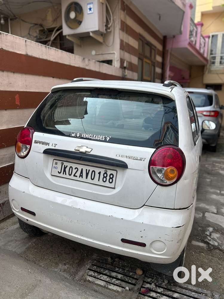Chevrolet Spark 2012 Petrol Well Maintained