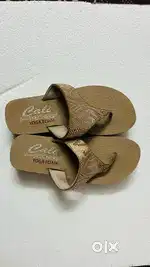 Sketchers chappal original,