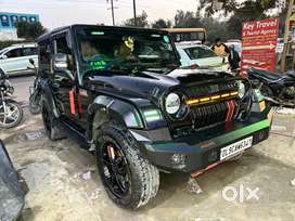 Thar 4x4 Top Black Petrol Modified