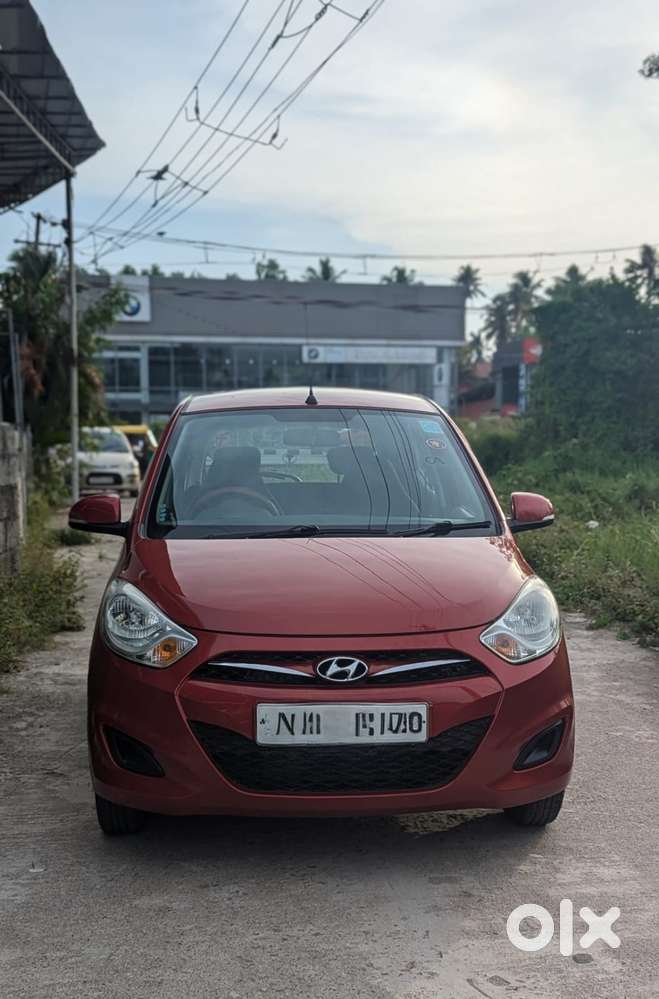 Hyundai i10 Sportz, 2013, Petrol