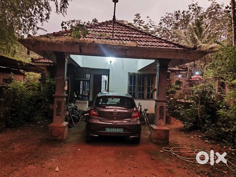 10 CeNt Plot with 2BHK HoUsE