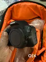Canon 200d with 3 lens good condition 39999