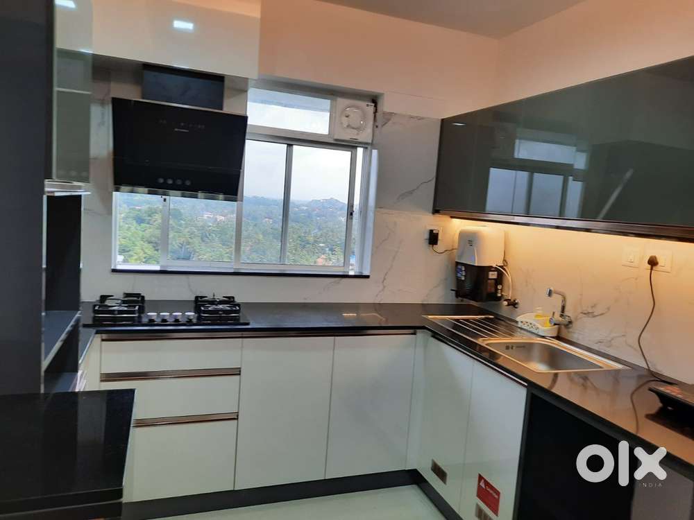FOR RENT SERVICE APARTMENT 3 BHK NEAR LULUMALL IN TRIVANDRUM