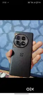 One plus 12 black 16+12GB RAM +512GB STORAGE DUSRA LENA HE ISLIYE