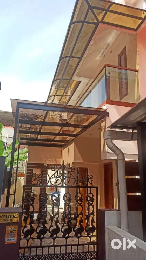 Ladies PG @Sreekanteswaram near thampanoor just 3500 rs  with kitchen