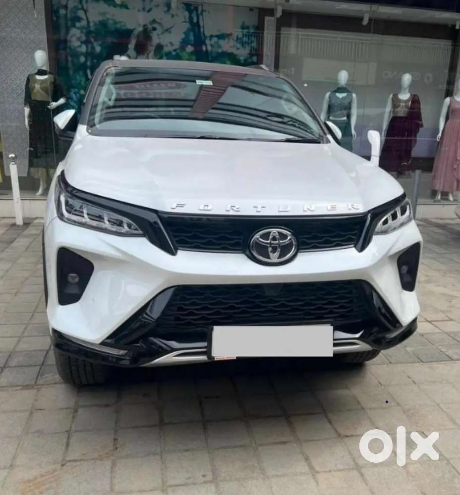 Toyota Fortuner Legender 2024