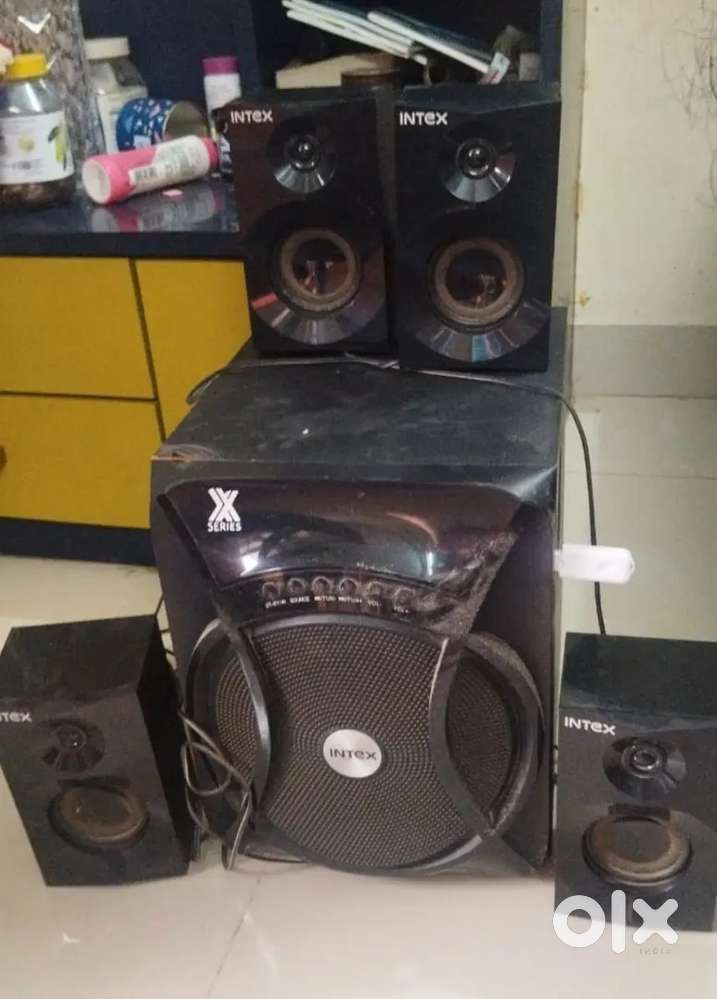 5.1 channel woofer with sub speaker