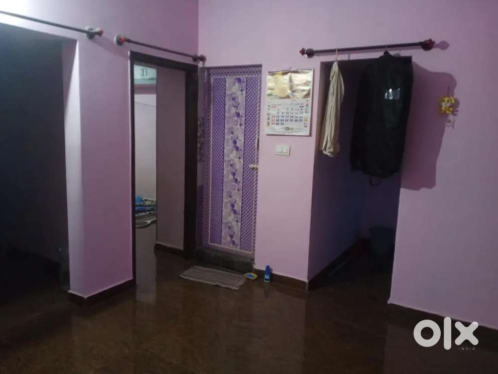 Single room and study room.