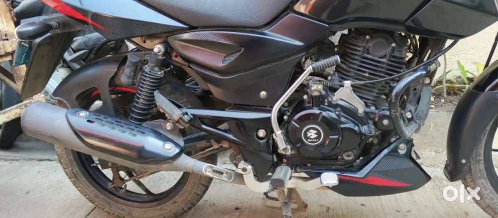 Bajaj pulser 125 carbon