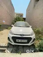 Hyundai Grand i10 2017 Petrol Well Maintained