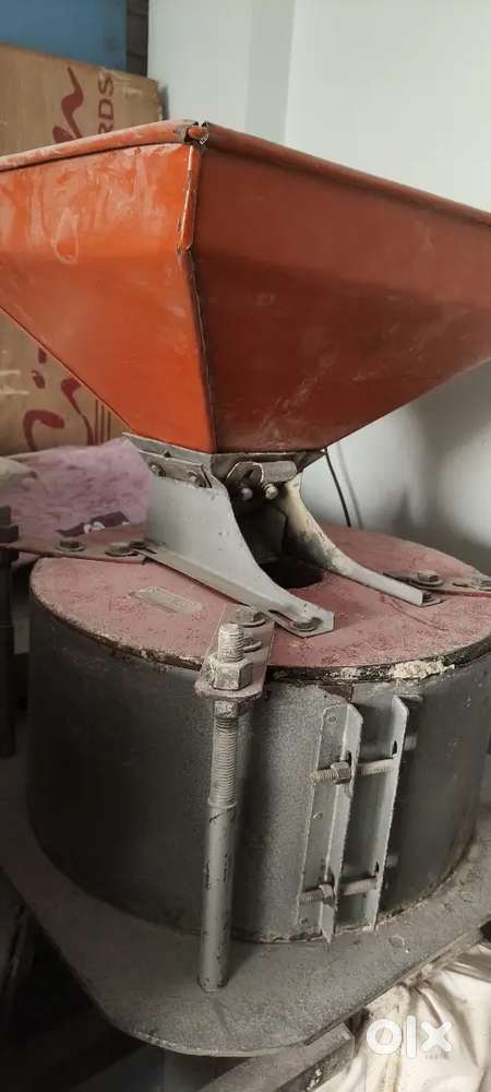 18 inch Atta Chakki With 10 HP motor