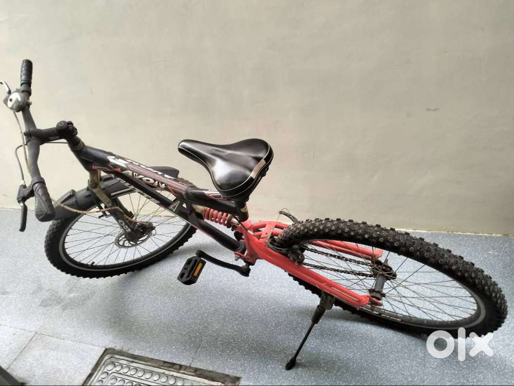 Avon Gutts 26T bycycle for 12 plus yrs boy