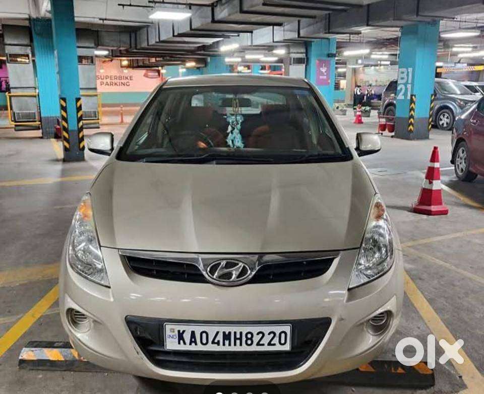 Execellant Condition Hyundai I20, SPINNY/CARS24 N OTHERS DONT RESPOND