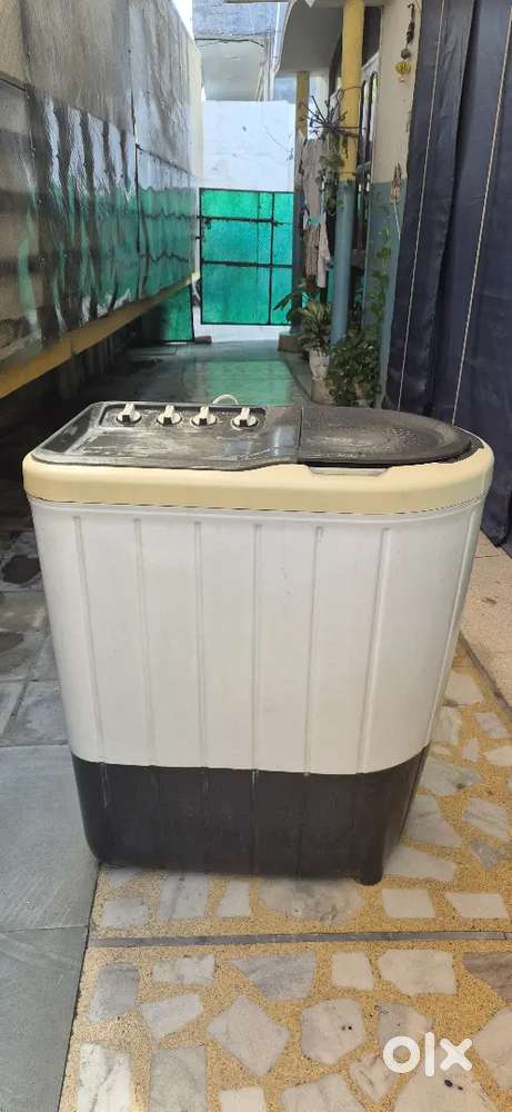 Washing Machine, working with good condition.