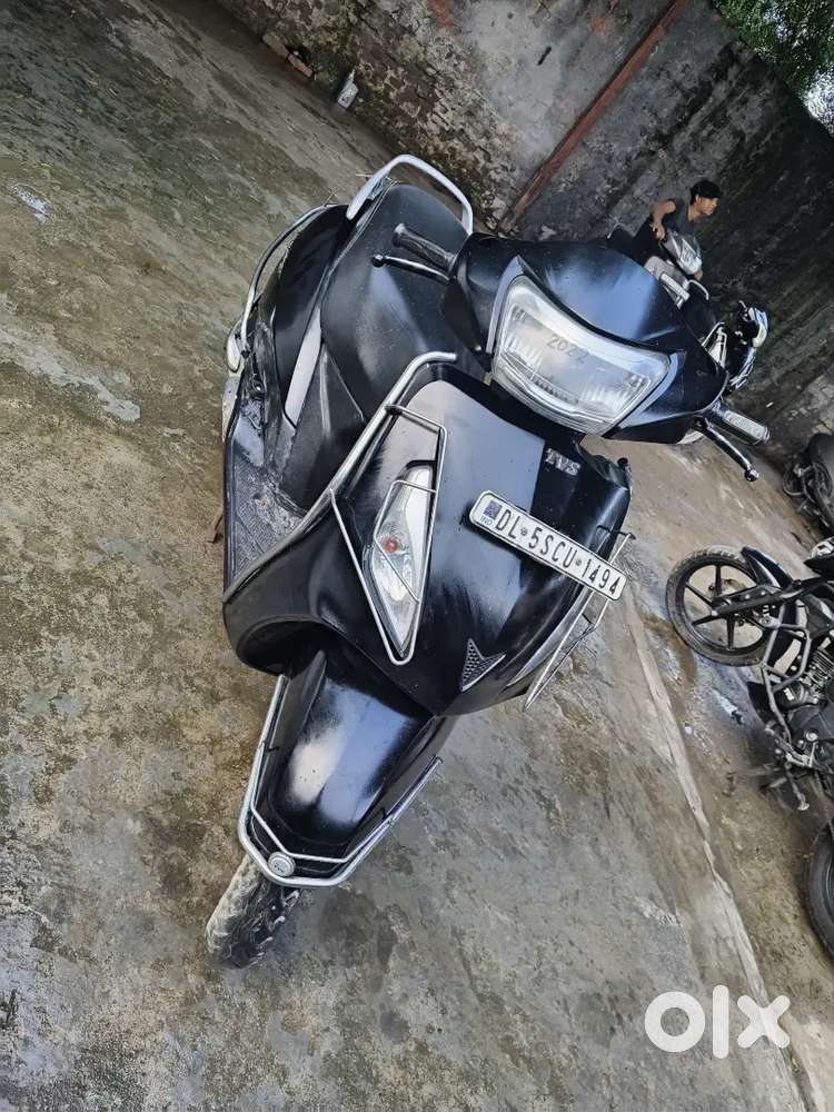 Black colour Jupiter, first owner, showroom condition scooty