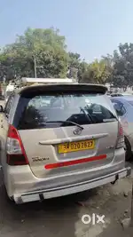 Toyota Innova 2011 Diesel 340 Km Driven