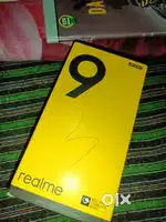All og realme 9 4/64 just screen crack with bill and box