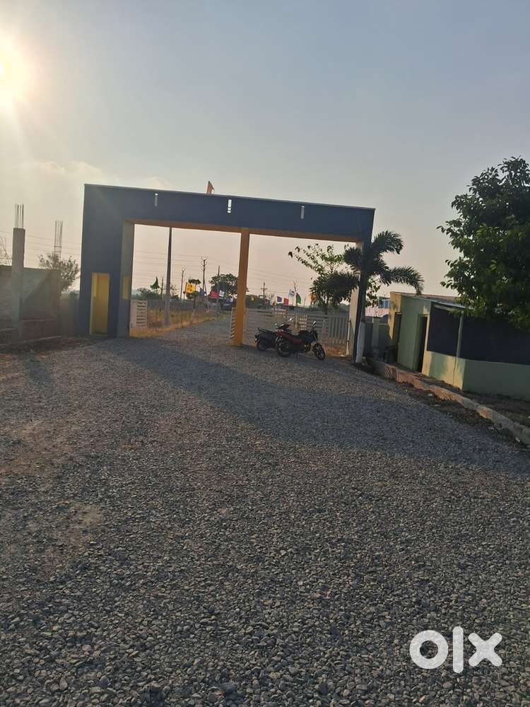 Main road facing at Tadikonda Cross roads