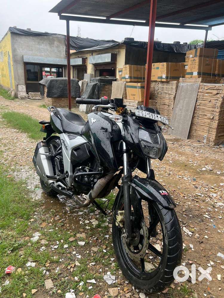 tvs  apache RTR 160 4V, colour:black