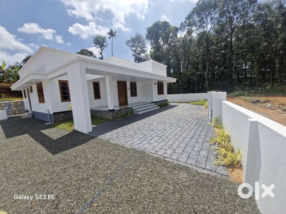 തൊടുപുഴ - ആലക്കോട് 3 bhk വീട് വിൽപ്പനയ്ക്ക്