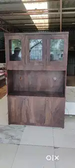 Selling this brand new 6*4 kitchen cabinet crockery unit factory price
