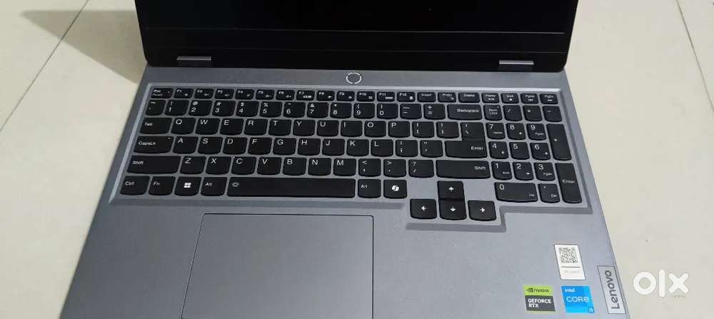 LENOVO LOQ 5