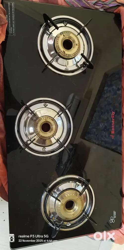New butterfly 3 burner gas stove no use