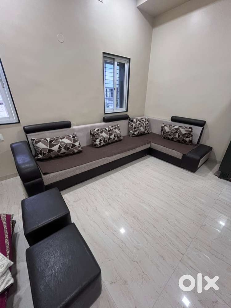 7 seater plus sofa made up of premium material