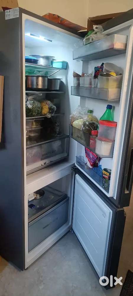Haier 325 L 3 Star Frost Free Bottom Mount Double Door Refrigerator